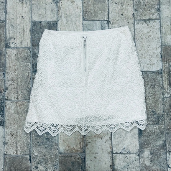 Forever 21 White Lace Mini Skirt - Picture 3 of 5